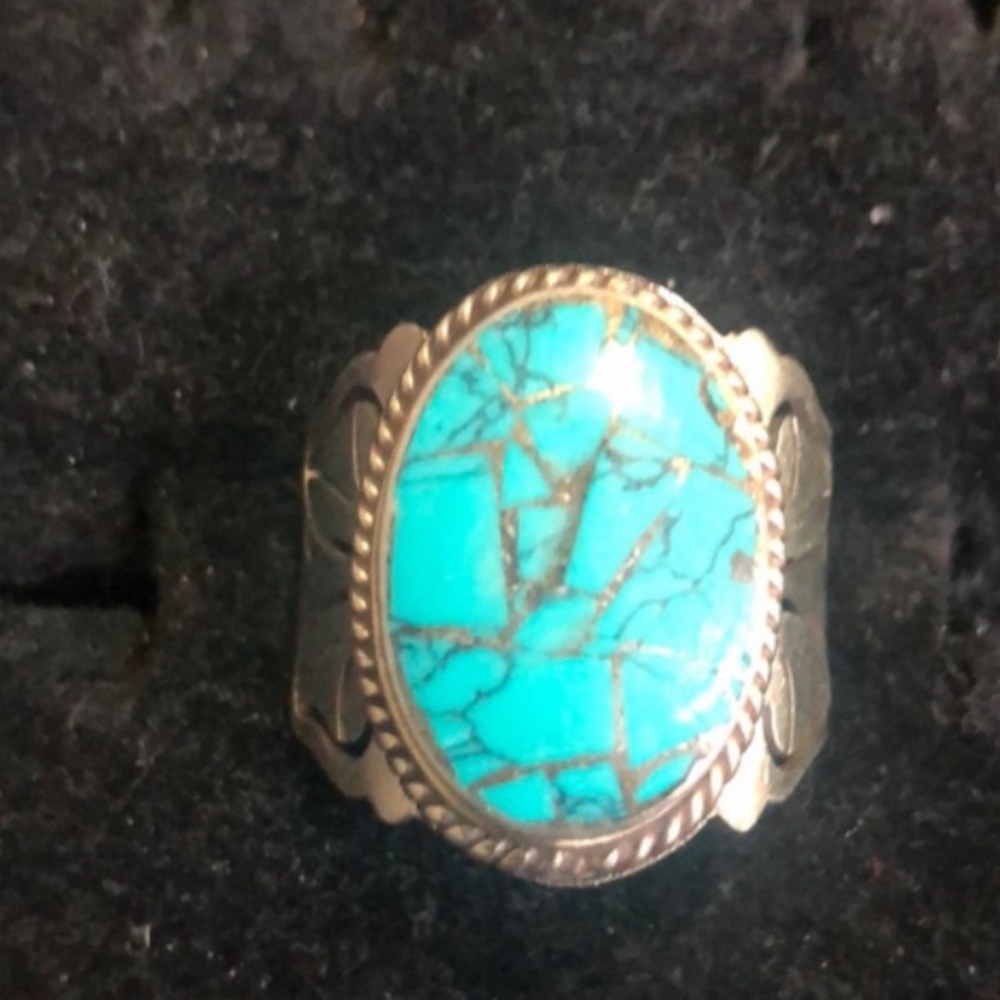 Ring - Picture 2 of 3
